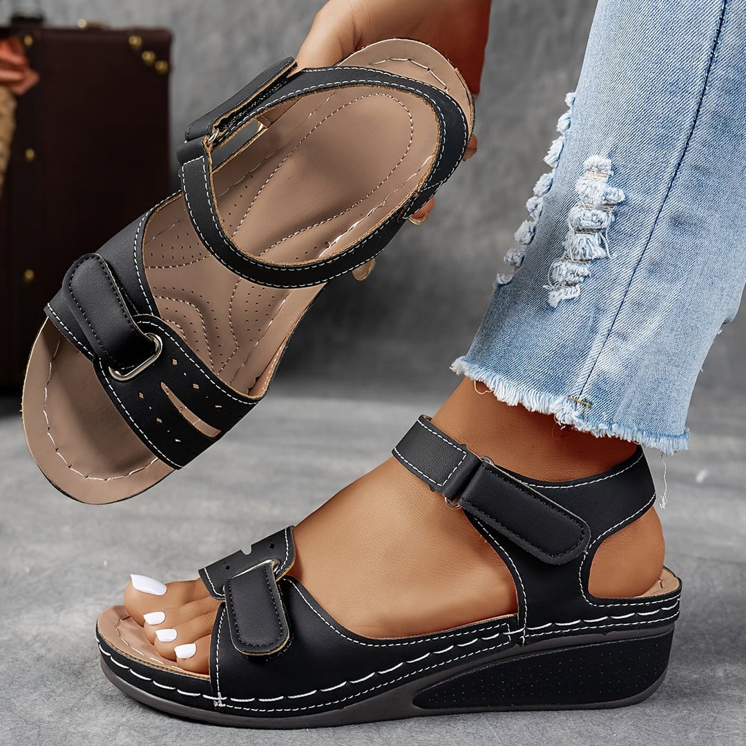 Aileen Women's Sandals with Adjustable Straps and a Wedge Heel, photo 2