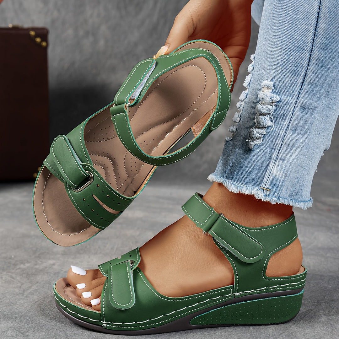 Aileen Women's Sandals with Adjustable Straps and a Wedge Heel, photo 5