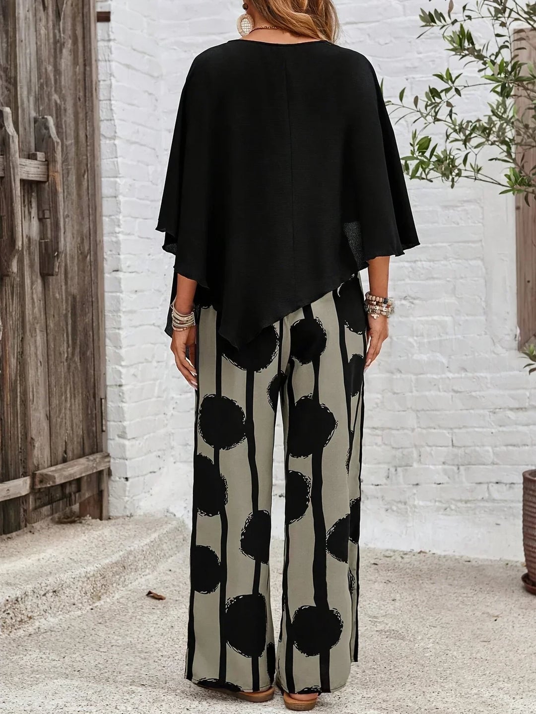 Camila Women's Co-ord Set with Wide Legs with a Round Neck and an Asymmetric Cut, photo 3