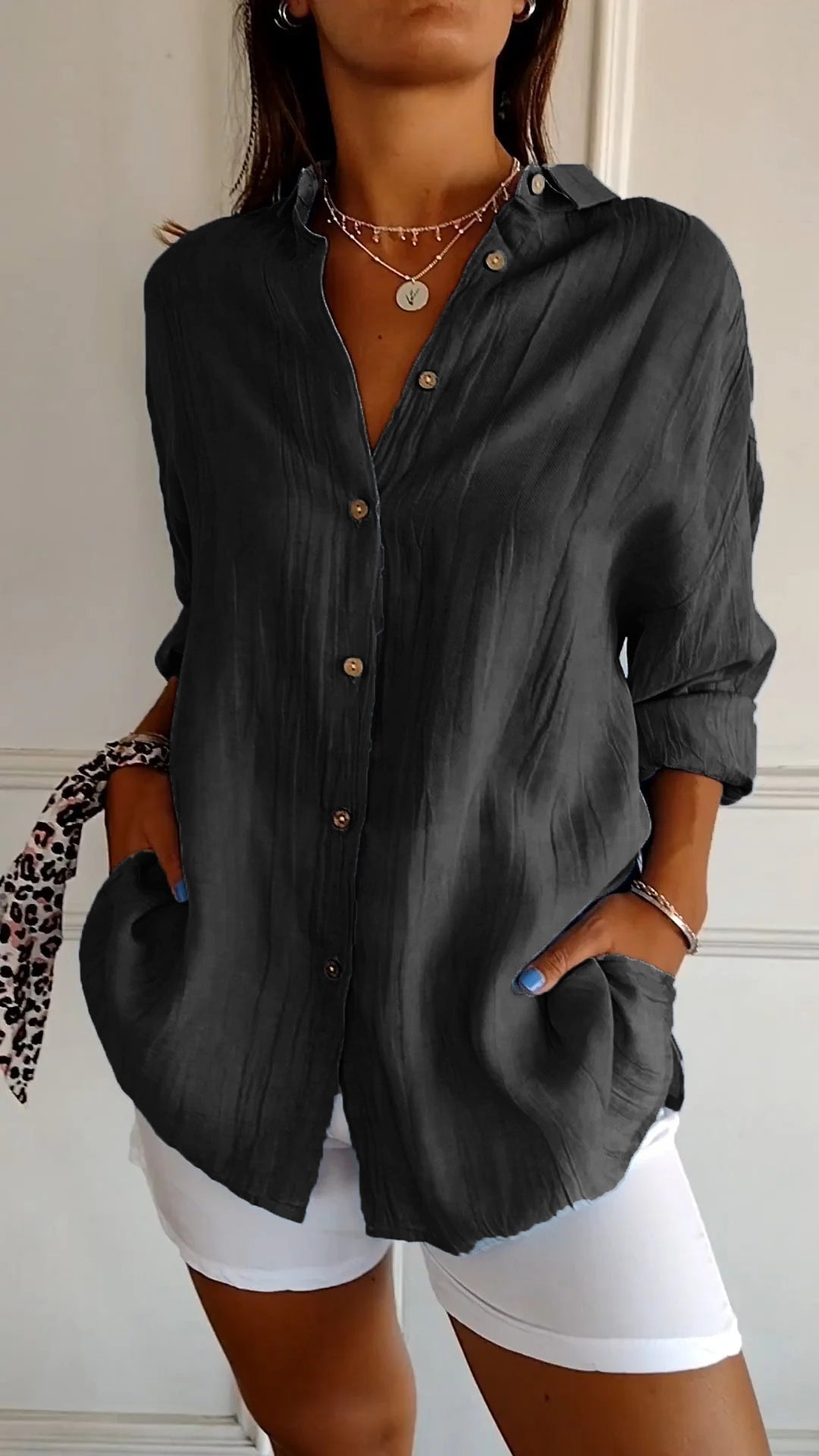 Carla Women's Shirt with Lapels and Pleats, photo 2