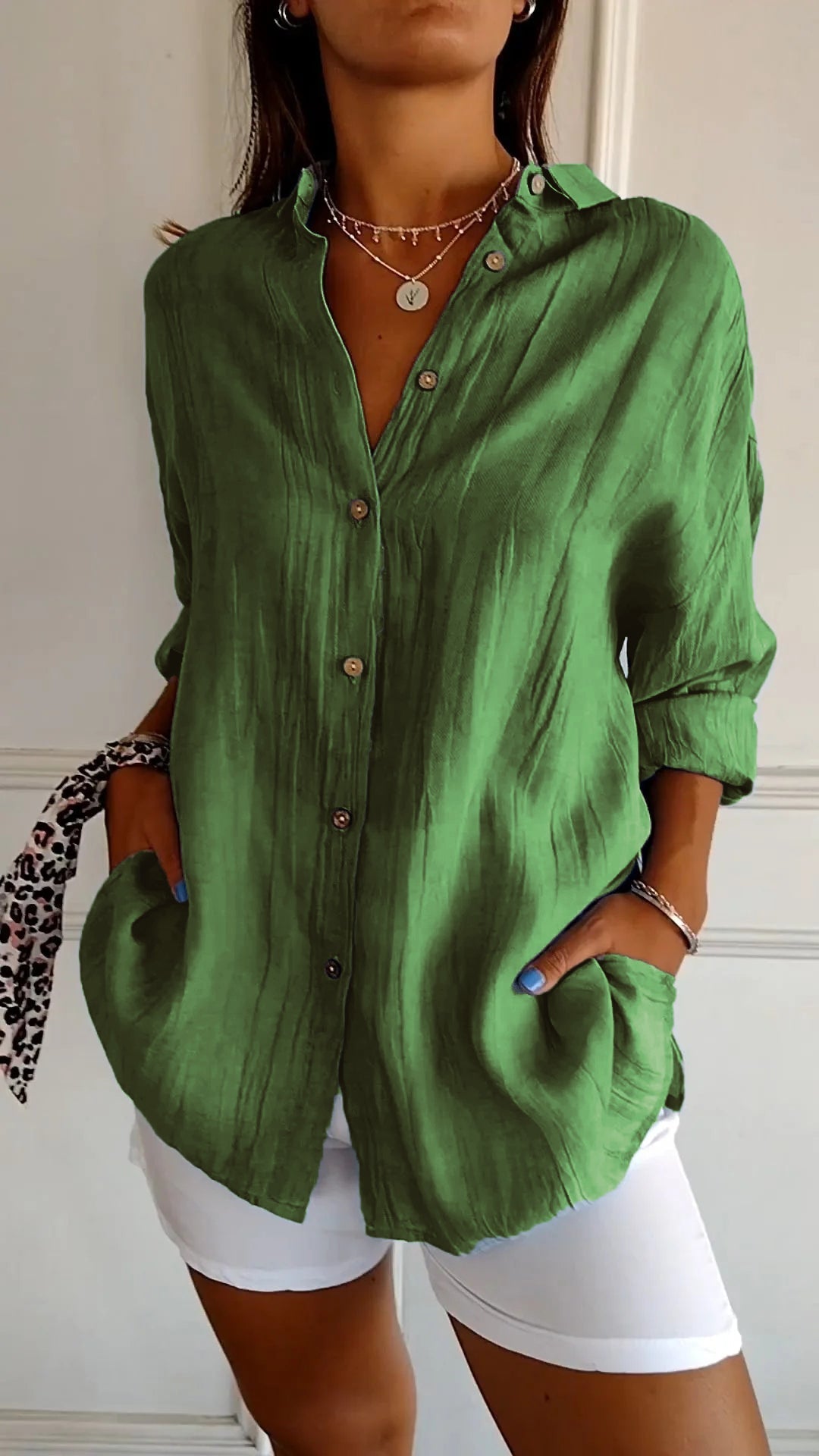 Carla Women's Shirt with Lapels and Pleats, photo 5