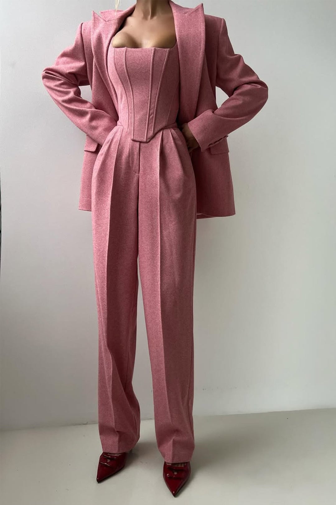 Catalina Women's Co-ord Set with Wide Legs with Lapels and Pleats, photo 2