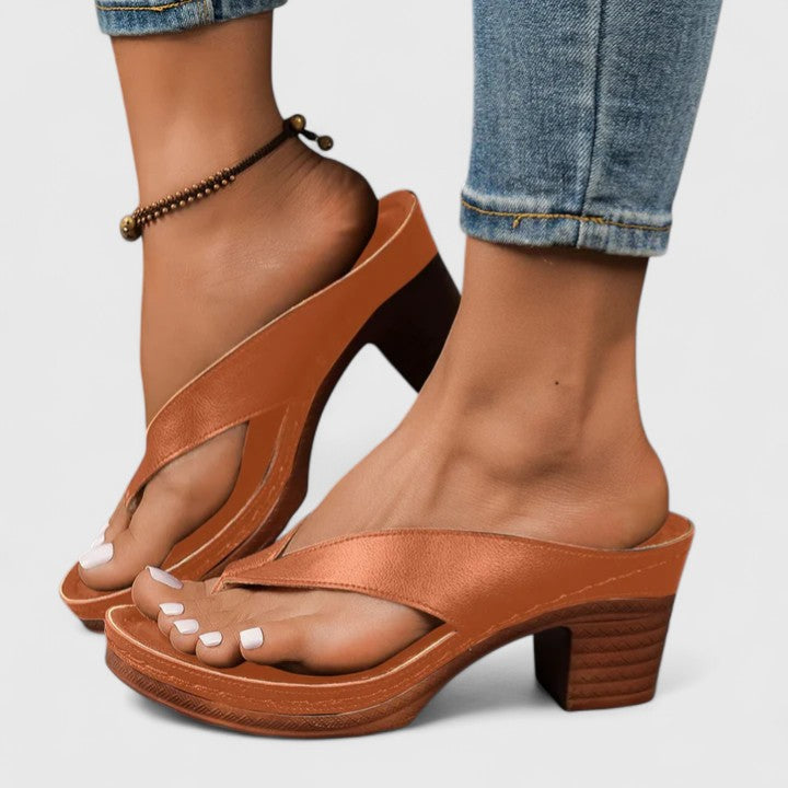 Dorothea Women's Thong Sandals with Block Heel, photo 3