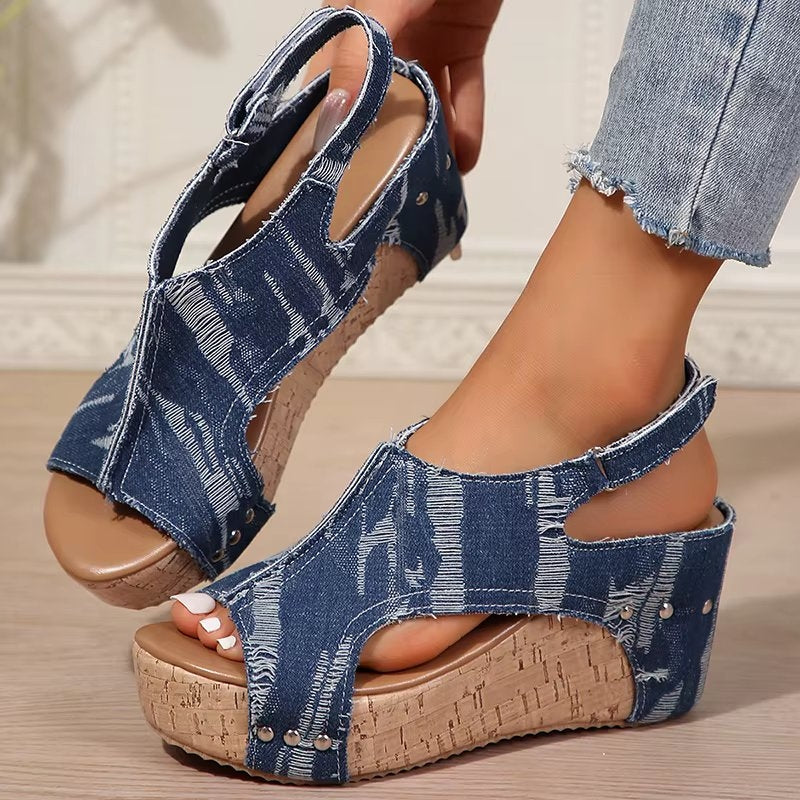 Edith Women's Sandals with a Wedge Heel in Black, photo 5