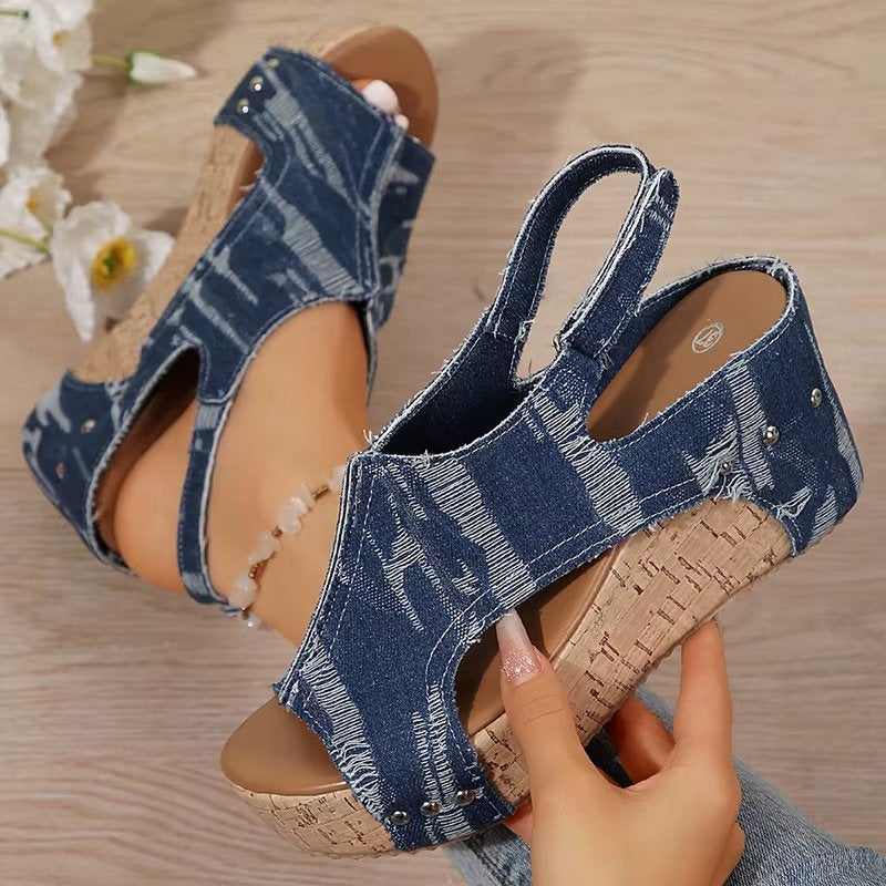 Edith Women's Sandals with a Wedge Heel in Black, photo 6