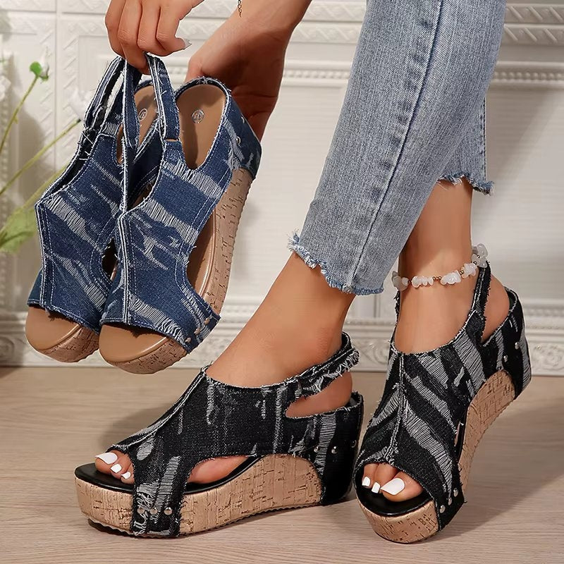 Edith Women's Sandals with a Wedge Heel in Black, photo 7