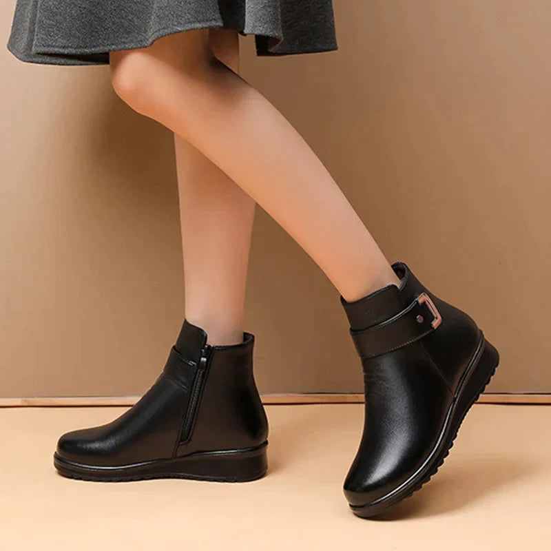 Gail Women's Boots with Adjustable Straps, photo 3