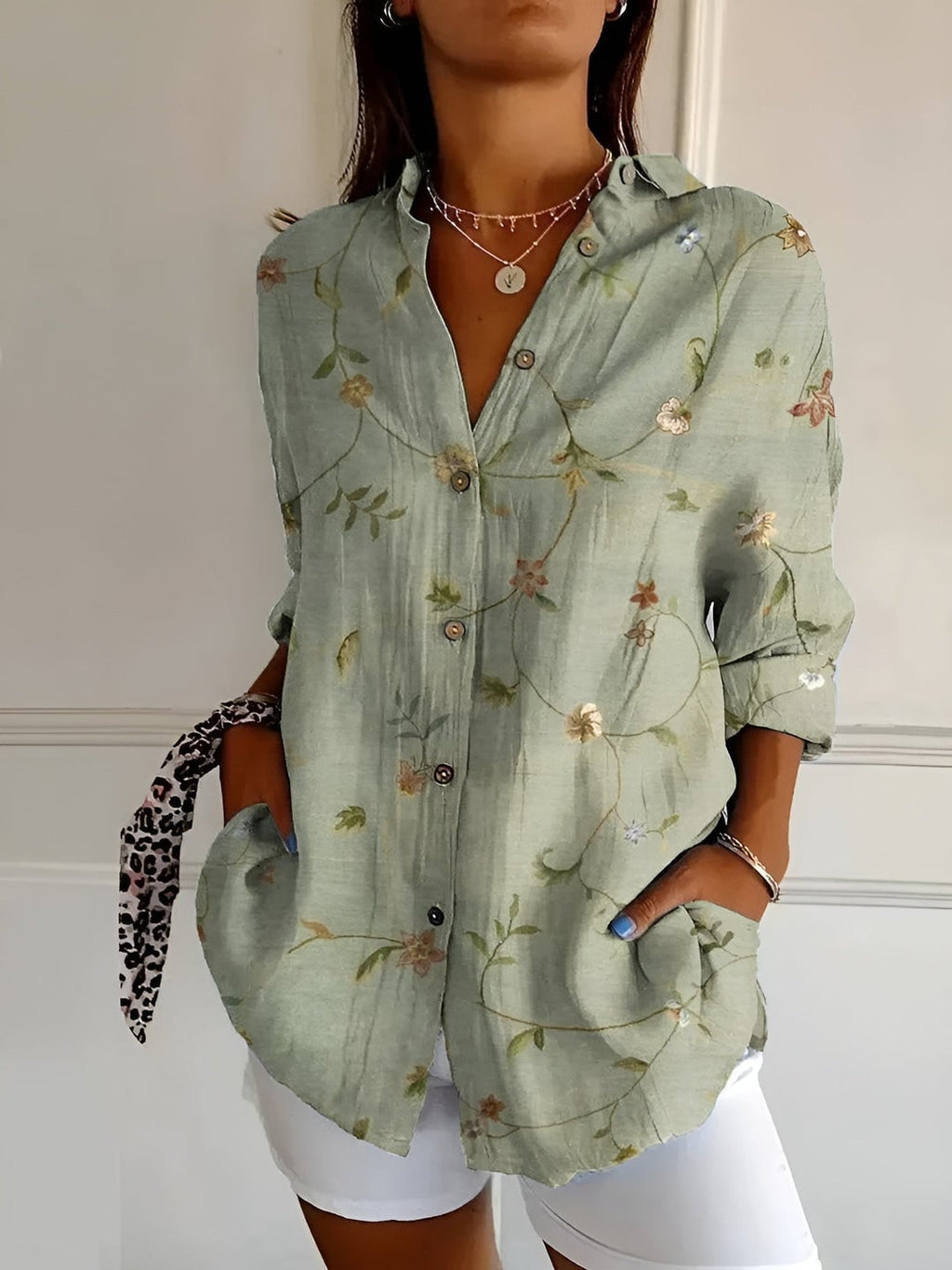 Madelyn Women's Blouse with Buttons and a Floral Print in Green, photo 1