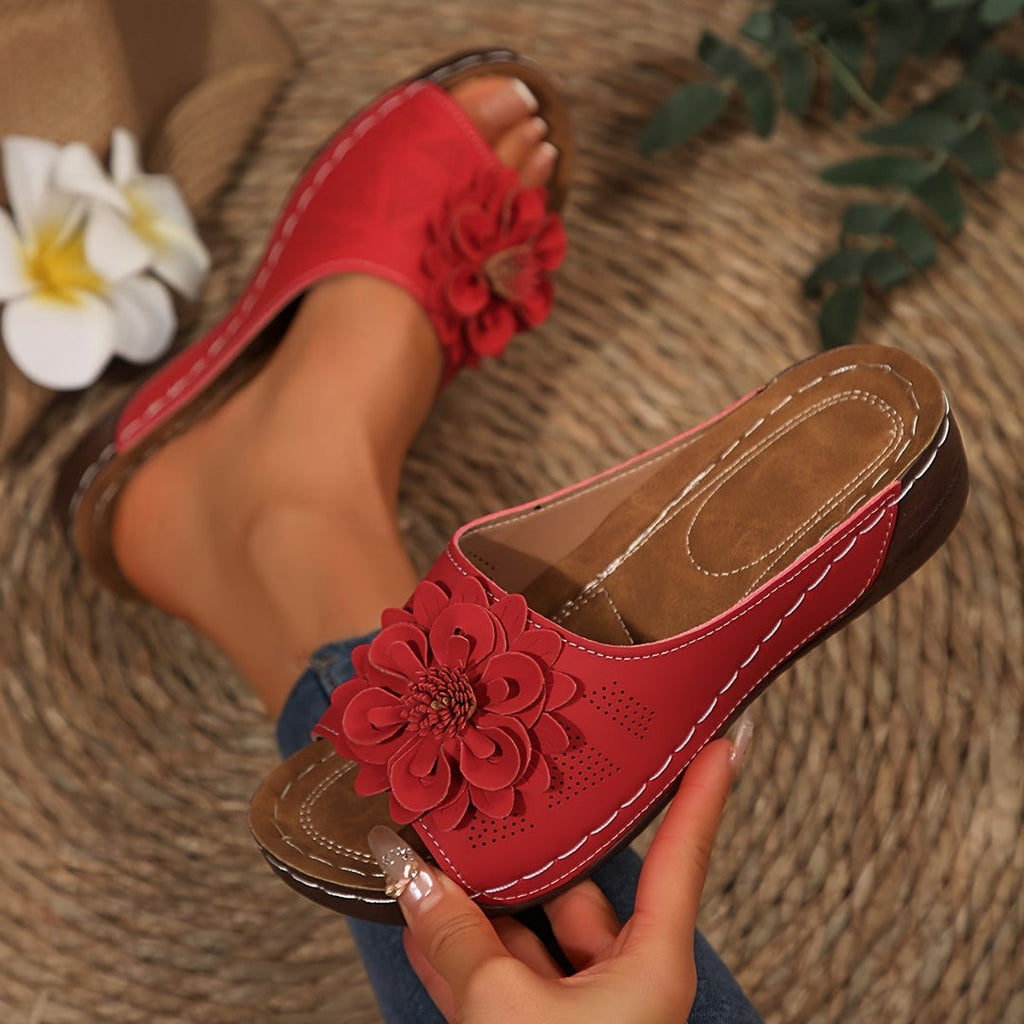 Miriam Women's Sandals with a Wedge Heel and a Floral Print in Red, photo 2