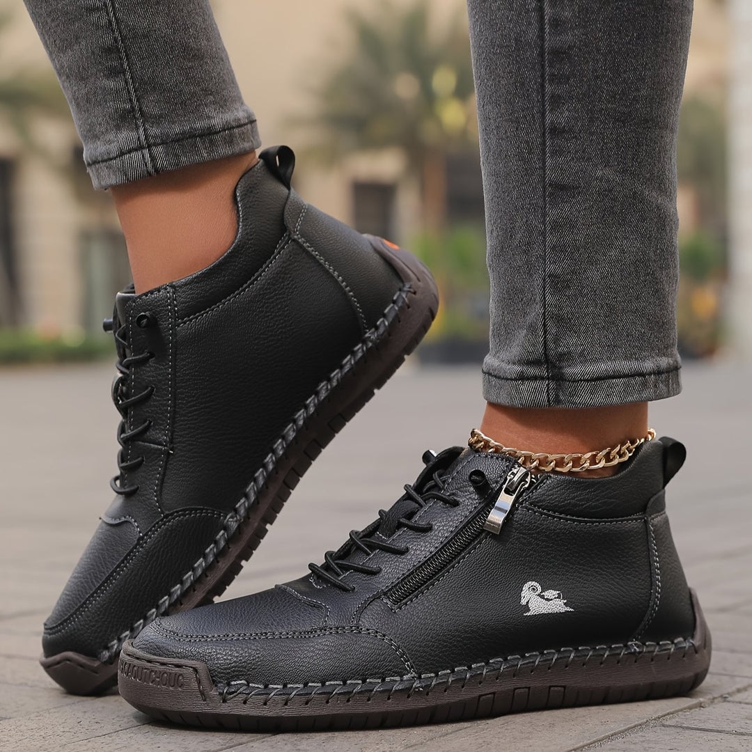 Quinn Women's Trainers with Laces in Black, photo 1
