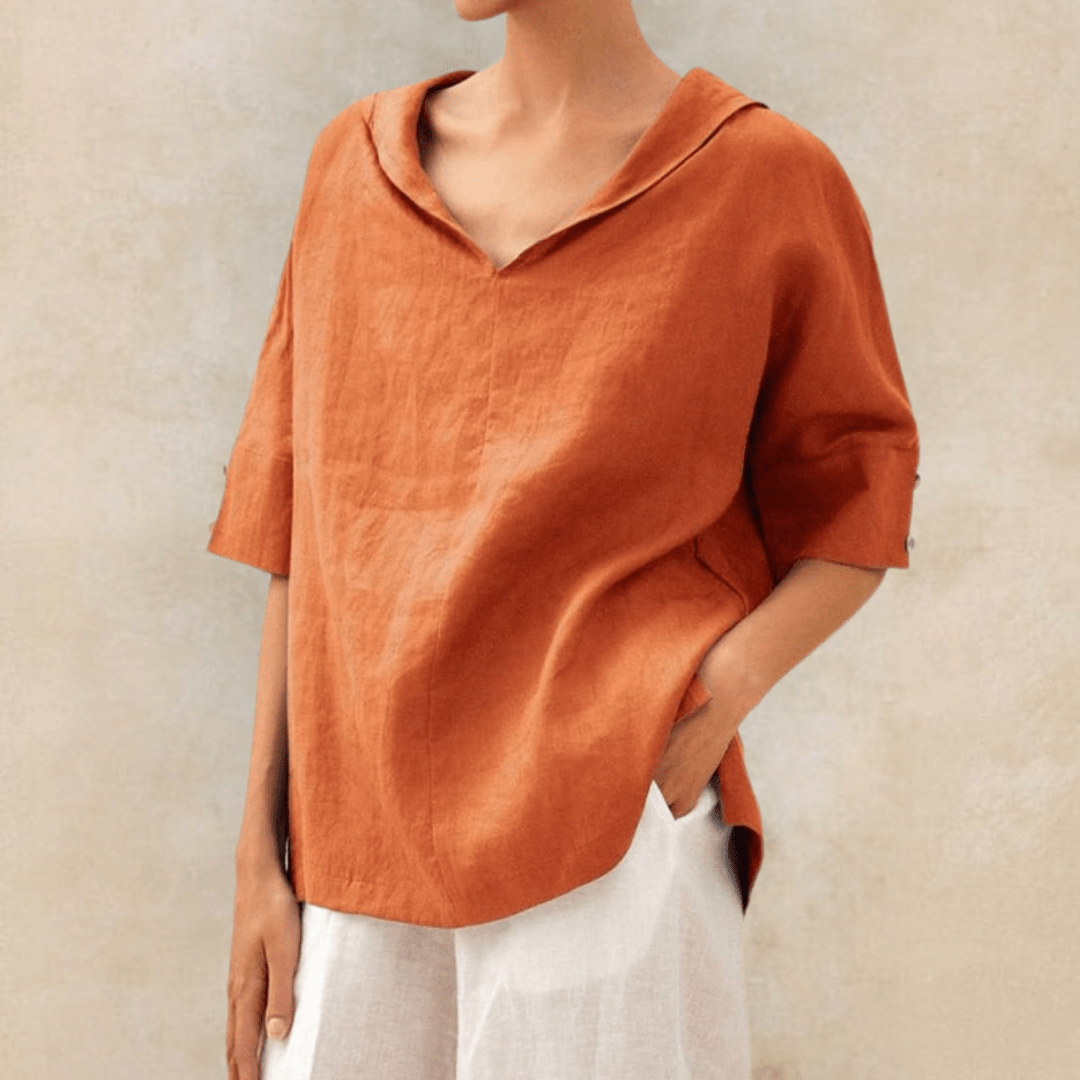 Yara Women's Shirt in an Oversized Fit with a V-neck, photo 2