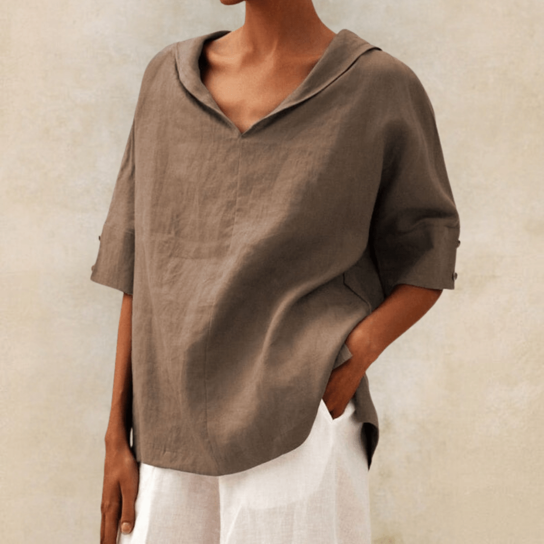 Yara Women's Shirt in an Oversized Fit with a V-neck, photo 3